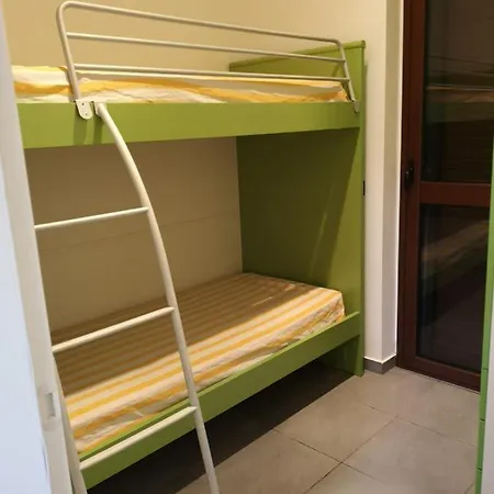 Dom wakacyjny Centounopini Campofelice Di Roccella